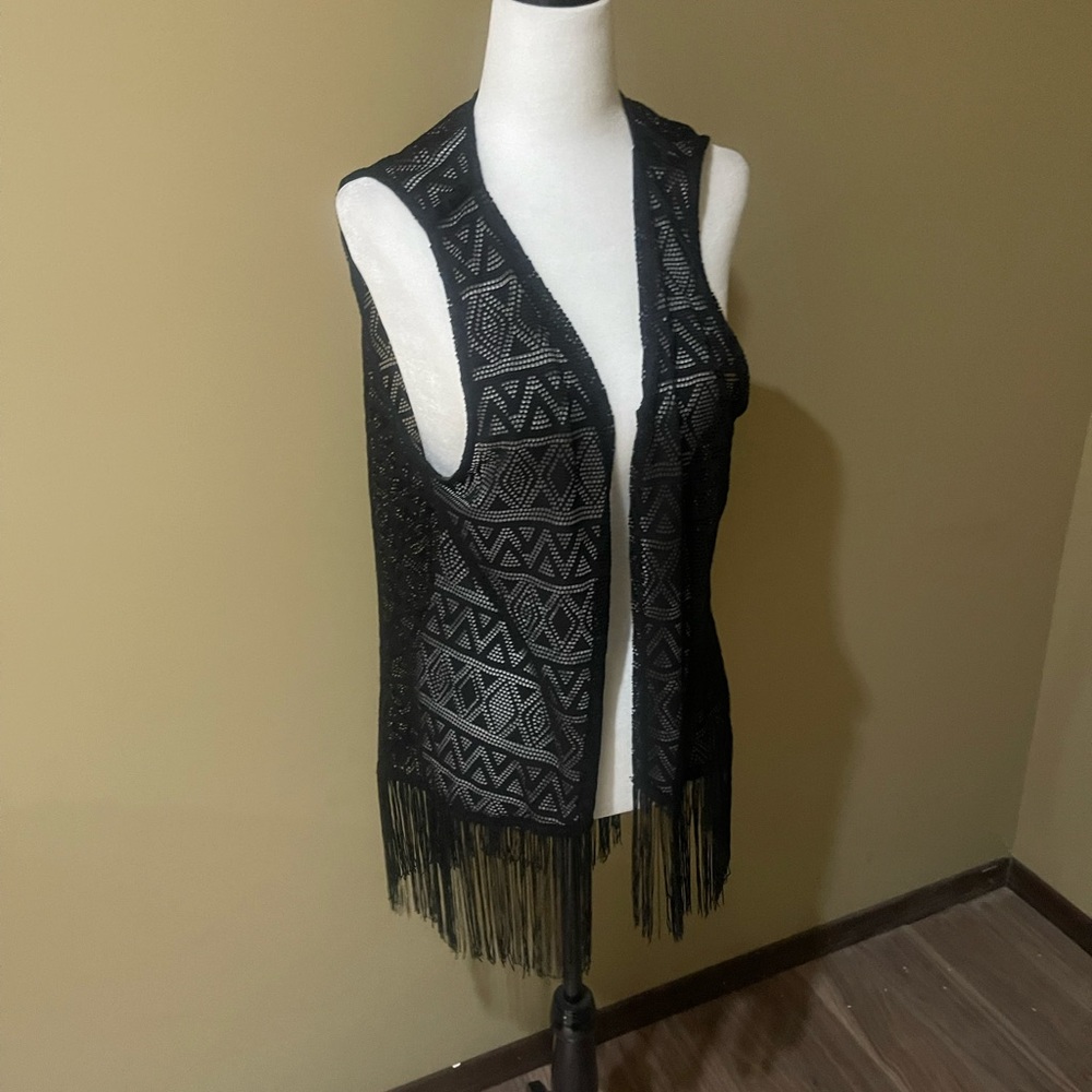 👻🎃CLEARANCE🎃👻 Ardene’s vest